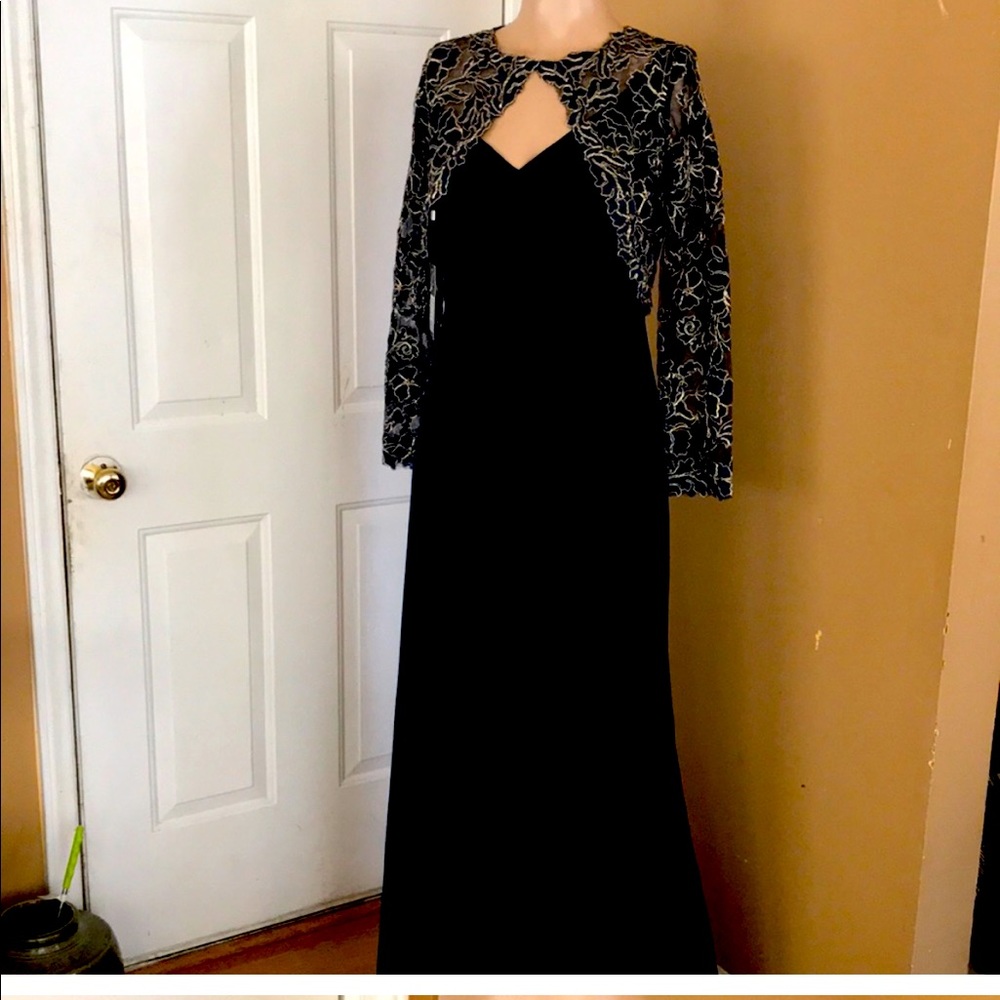 Tadashi Shoji Dark blue evening gown